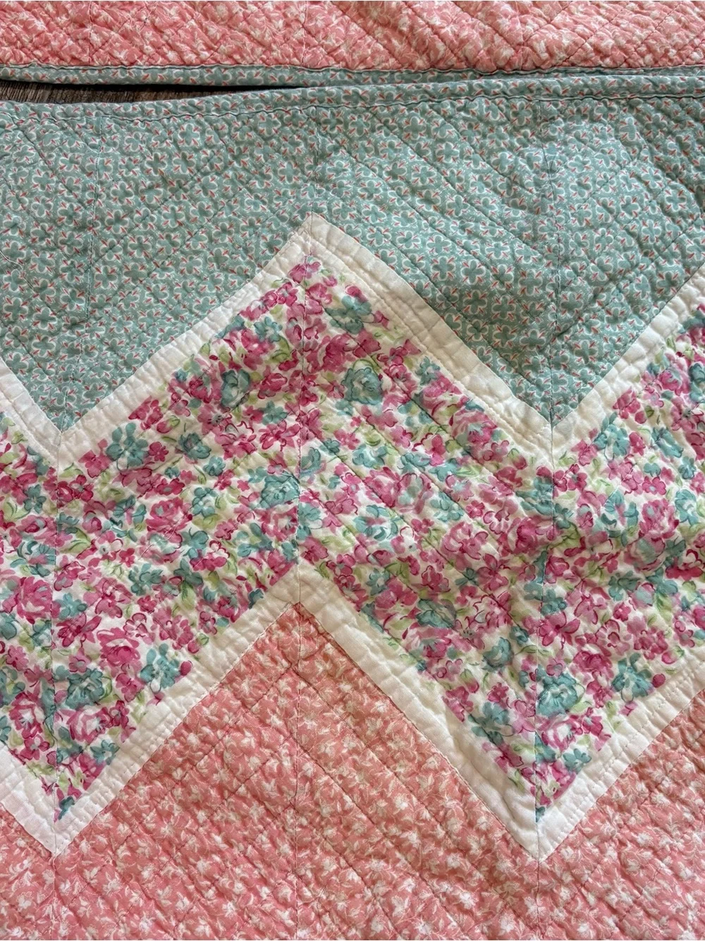 Laura Ashley Pillow Shams Set‎ Of 2 Standard Pink Blue Floral Patchwork Quilted
